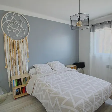 アパート Candia *